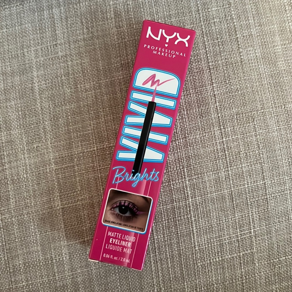 NYX matte liquid eyeliner - don’t pink twice